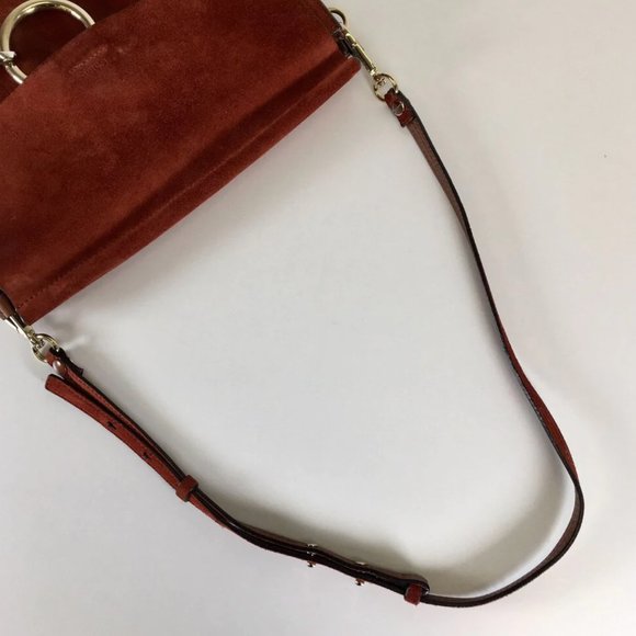 Chloe Faye - Picture 4 of 6